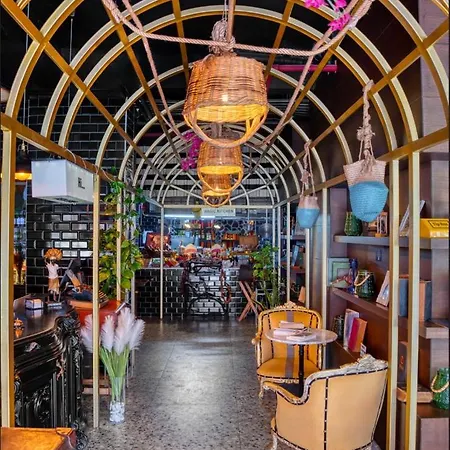 Anjeliq Downtown Boutique Отель 3*