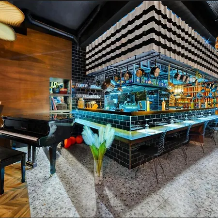 Anjeliq Downtown Boutique Алания